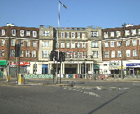 Hendon-Centralstation_enWikipedia